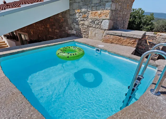 Летний дом Quintinha Do Sobrado Mendiga